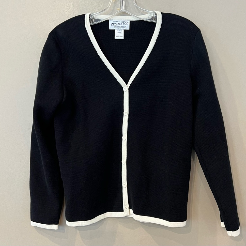 Pendleton Cardigan Black White Sz M/L‎ Petite THICK Cotton Sweater